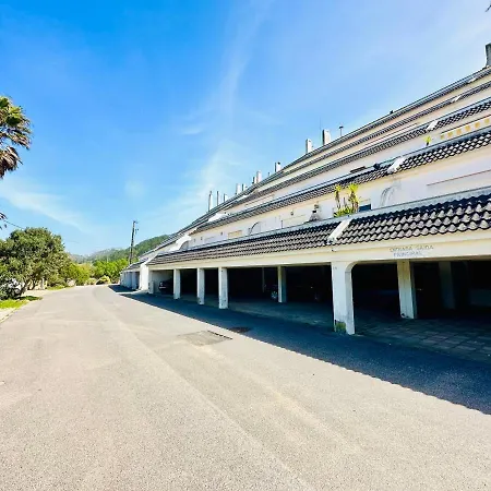 Santa Rita Sunset & アパート